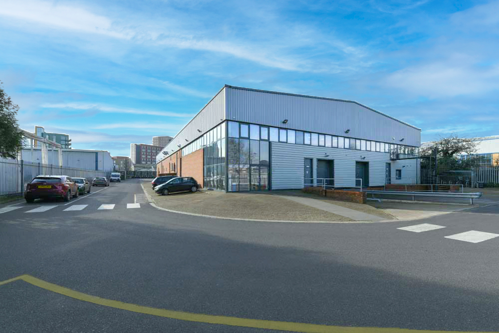 3 Willen Field Road